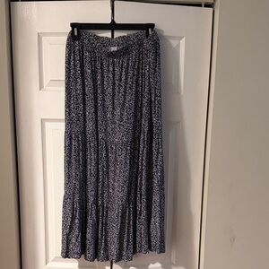 Old Navy Navy Floral Maxi Skirt